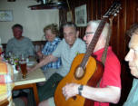 Abschied von Fred in der Wilhelmshöhe und Klaus versüßt den Abschied mit Musik